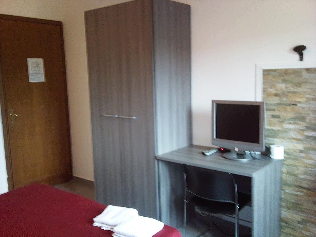 Hotel Bristol Sesto San Giovanni Esterno foto