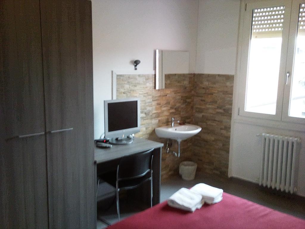 Hotel Bristol Sesto San Giovanni Esterno foto