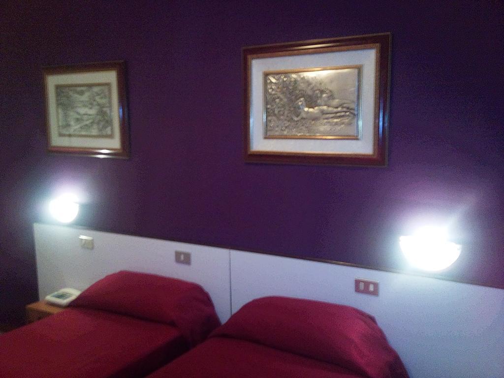 Hotel Bristol Sesto San Giovanni Esterno foto
