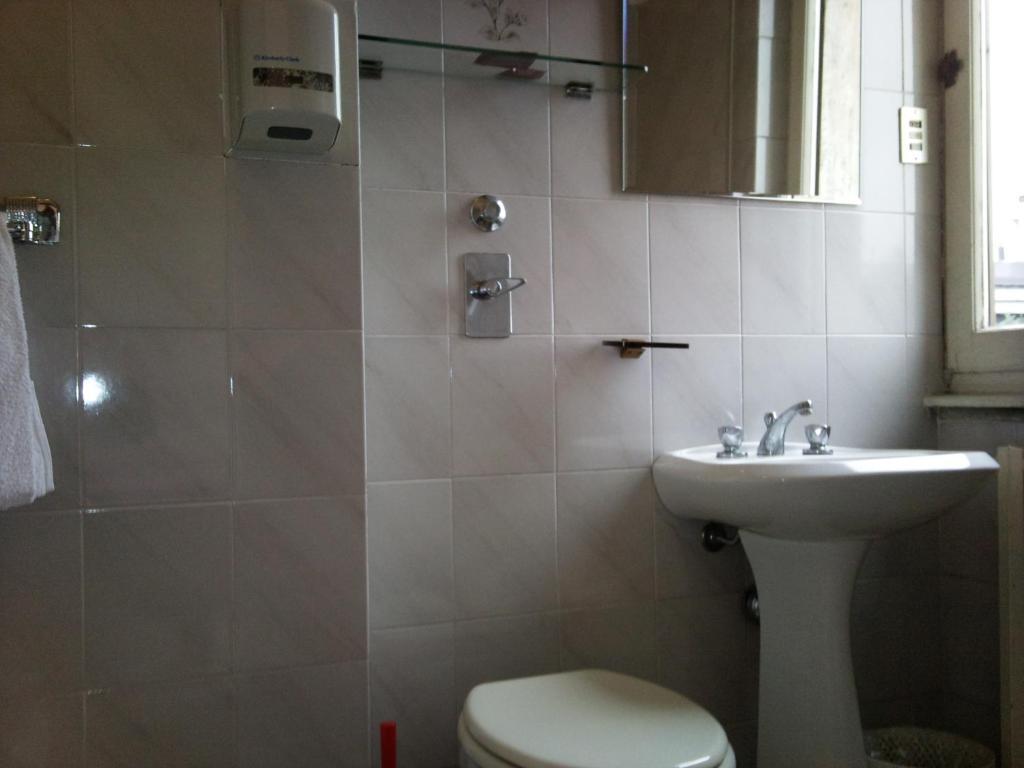 Hotel Bristol Sesto San Giovanni Camera foto