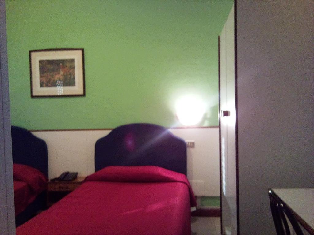 Hotel Bristol Sesto San Giovanni Esterno foto