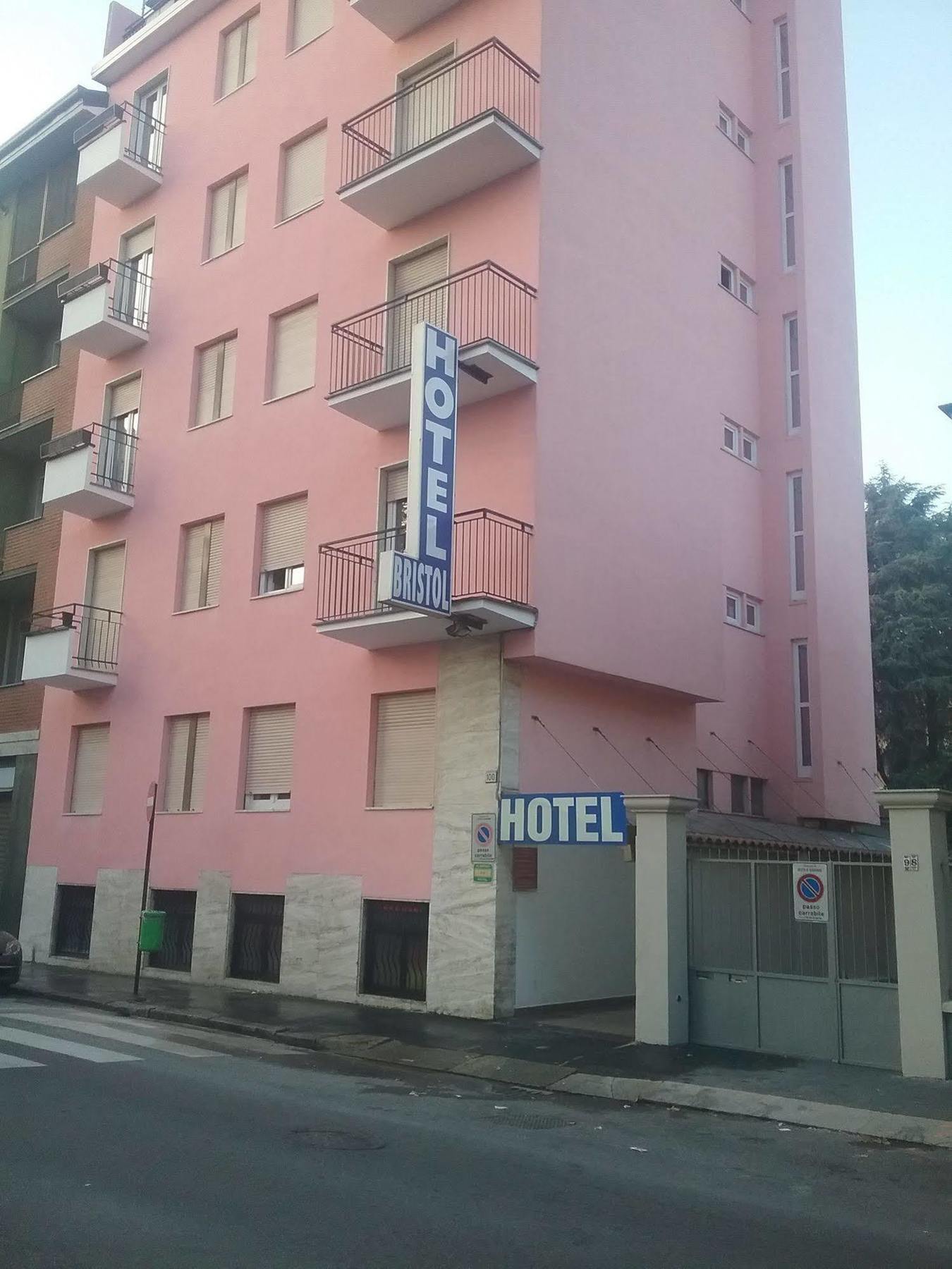 Hotel Bristol Sesto San Giovanni Esterno foto