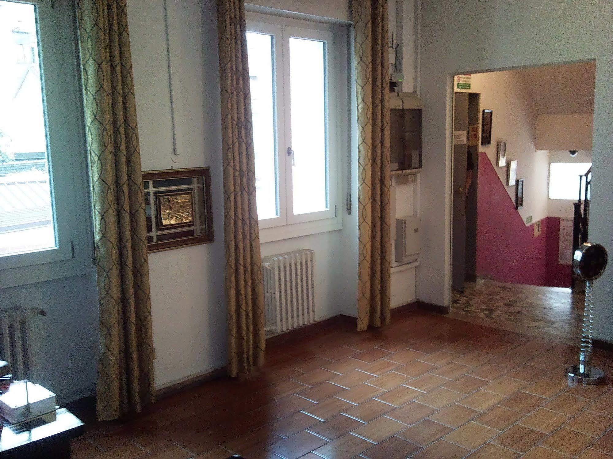 Hotel Bristol Sesto San Giovanni Esterno foto